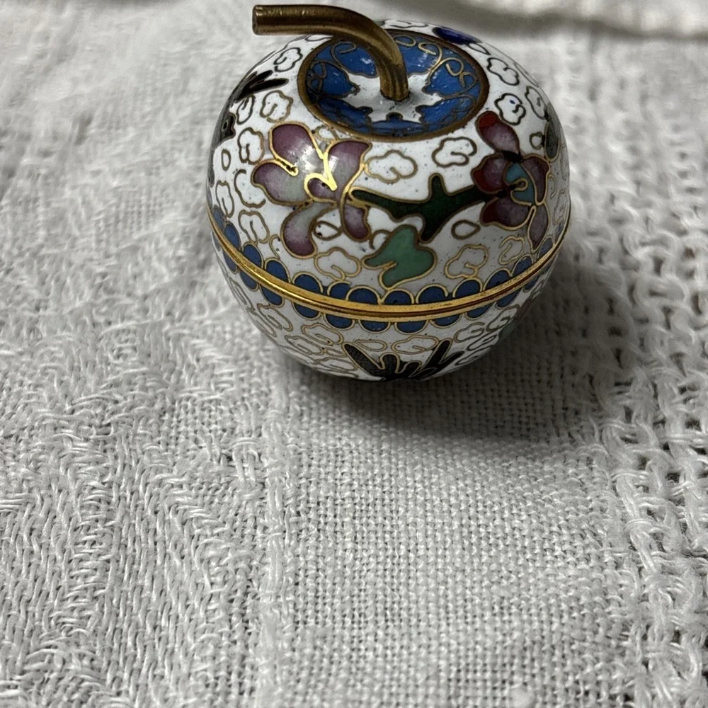 VINTAGE CLOISONNE ROUND BLOSSOM FLORAL‎ TRINKET BOX